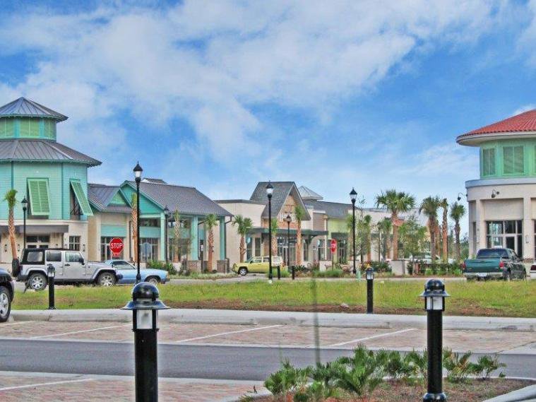 Things To Do Shelter Cove Towne Centre