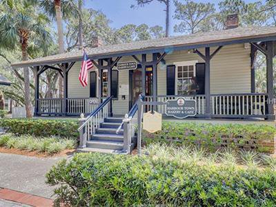 Things To Do Harbour Town Bakery & Cafe